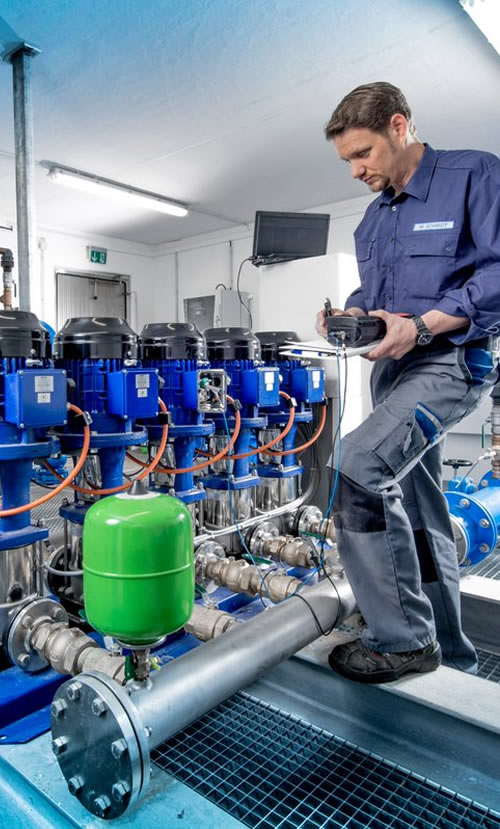 Efe Group Güleryüzlü Personel